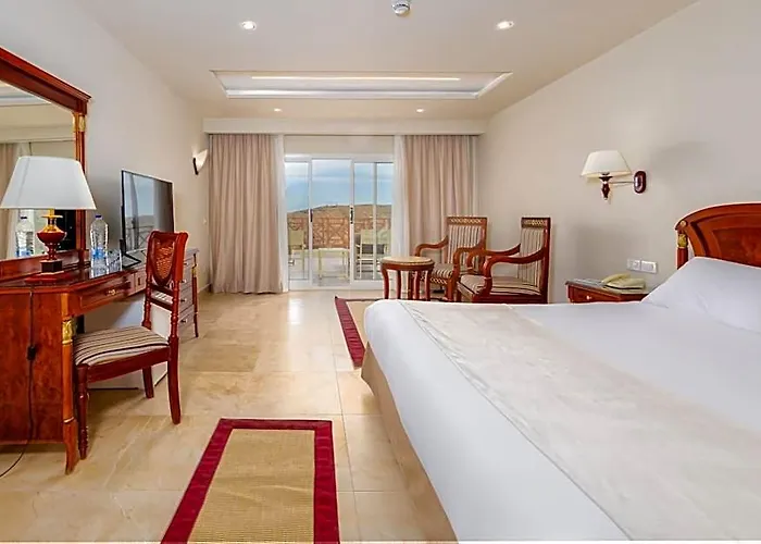 Siva Golden Bay Makadi Couples And Families Only אתר נופש